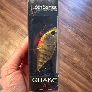 6th Sense Quake 70 Gold and Black Crankbait 5/8oz